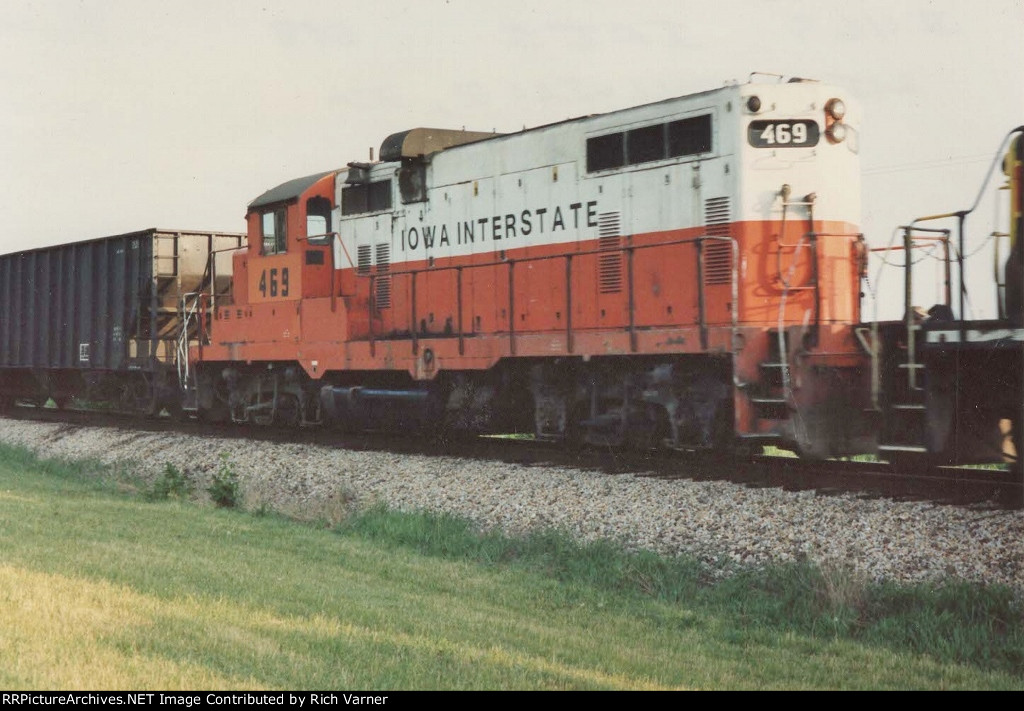 Iowa Interstate RR (IAIS) #469